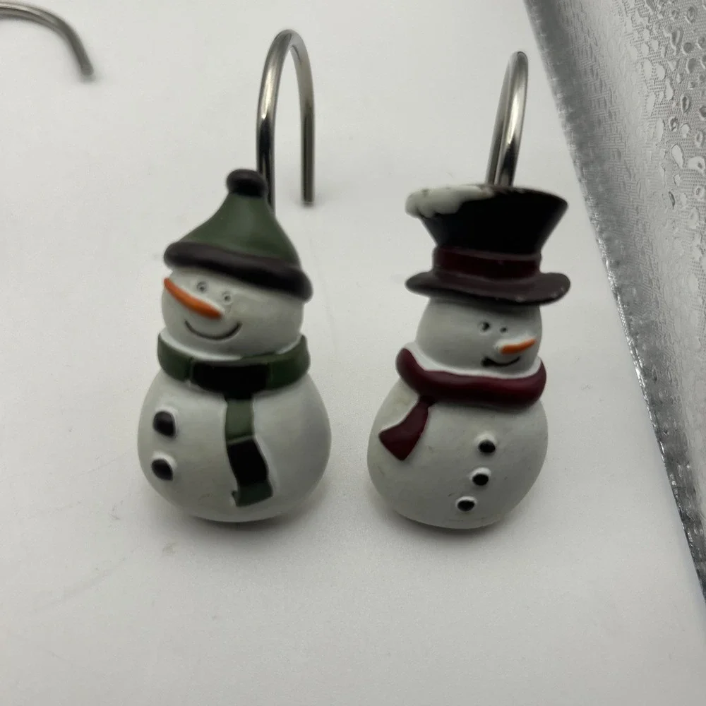 Snowman Shower Hooks Winter Christmas Lot Of 12 Hooks 6 Green Cap& 6 Red top-hat